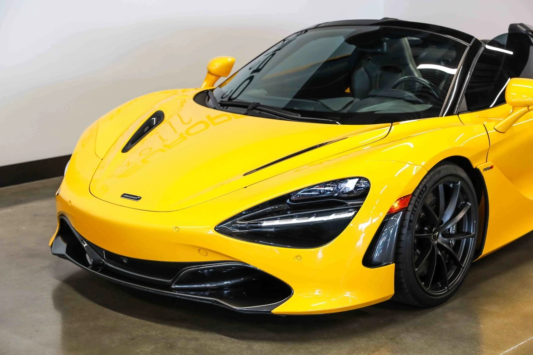2022 McLaren 720S Spider - Image 24 of 31