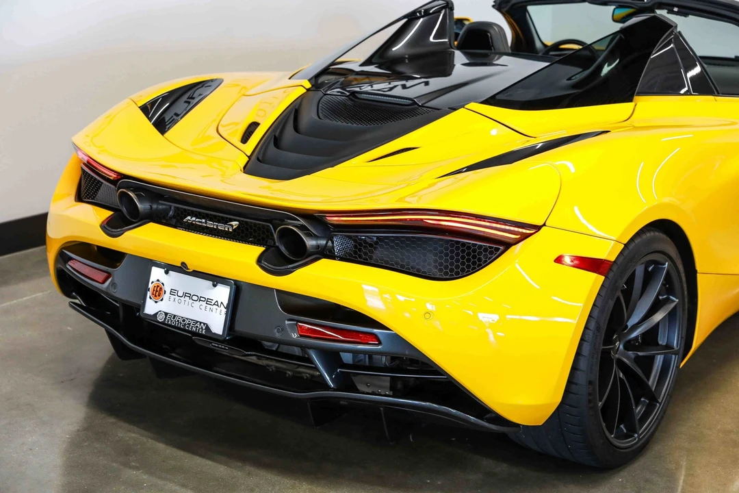 2022 McLaren 720S Spider - Image 27 of 31