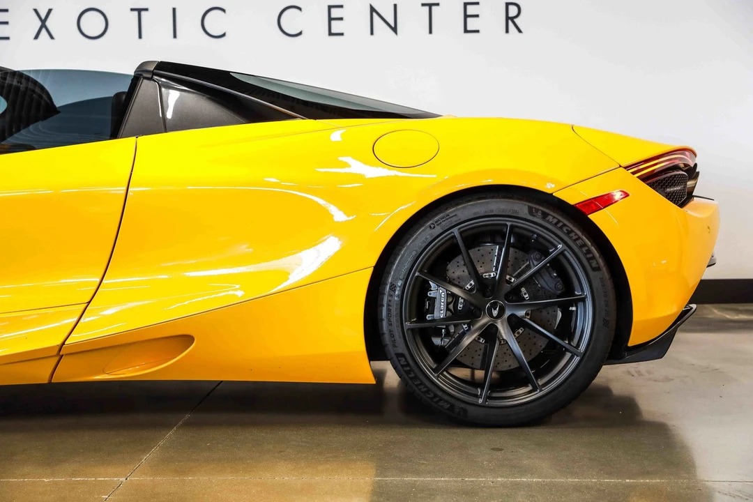 2022 McLaren 720S Spider - Image 22 of 31