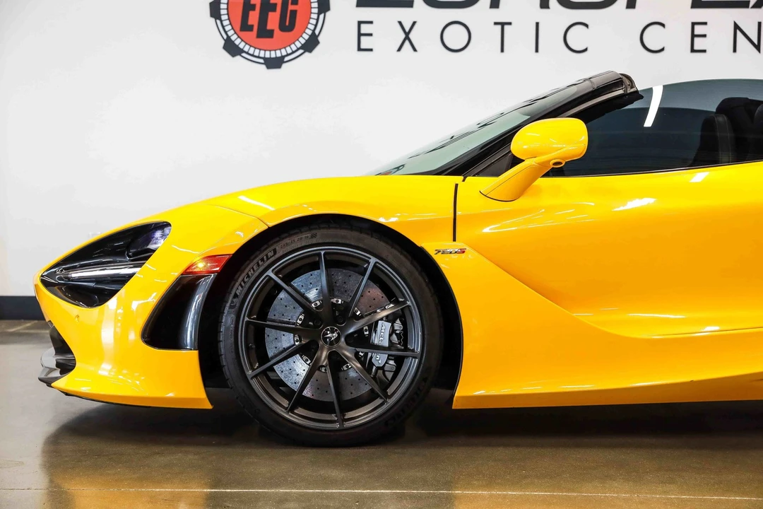 2022 McLaren 720S Spider - Image 20 of 31