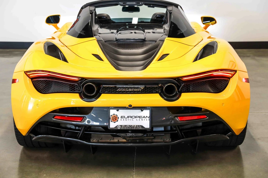 2022 McLaren 720S Spider - Image 13 of 31