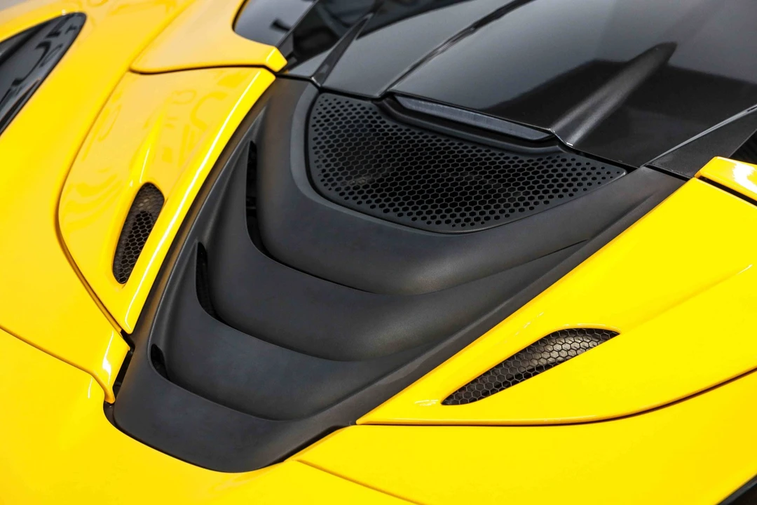 2022 McLaren 720S Spider - Image 30 of 31