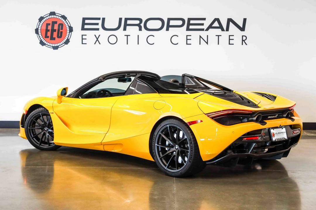 2022 McLaren 720S Spider - Image 11 of 31