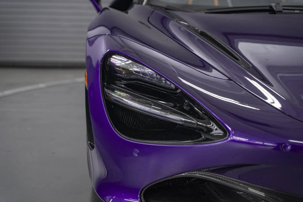2022 McLaren 720S - Image 19 of 31