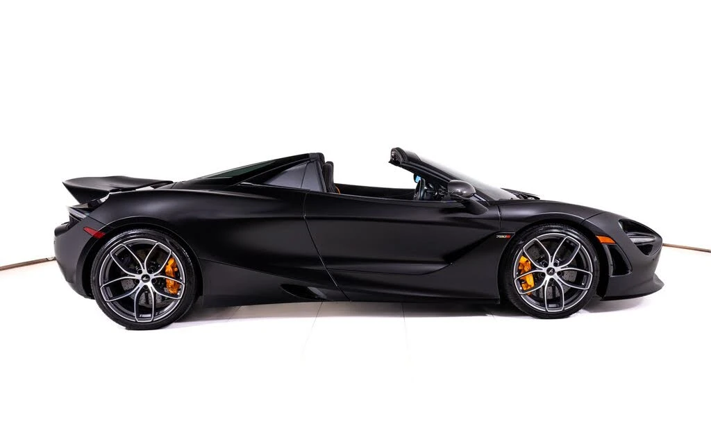 2022 McLaren 720S - Image 8 of 28