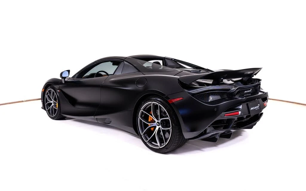 2022 McLaren 720S - Image 4 of 28