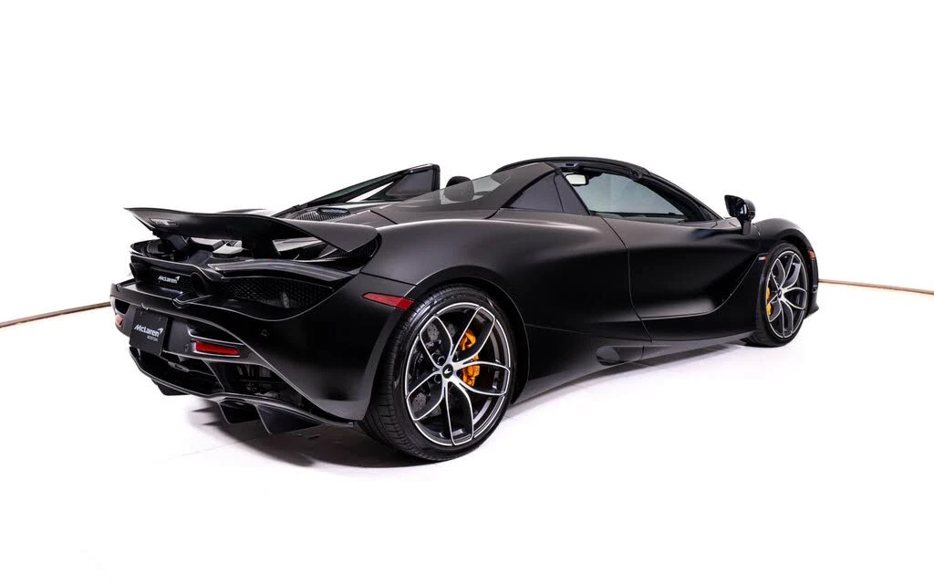 2022 McLaren 720S - Image 7 of 28