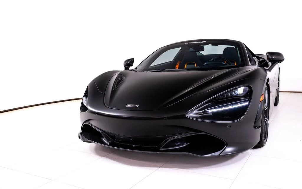 2022 McLaren 720S - Image 12 of 28