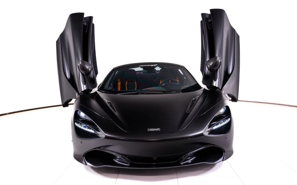 2022 McLaren 720S - Image 11 of 28