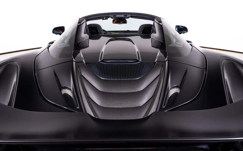 2022 McLaren 720S - Image 15 of 28