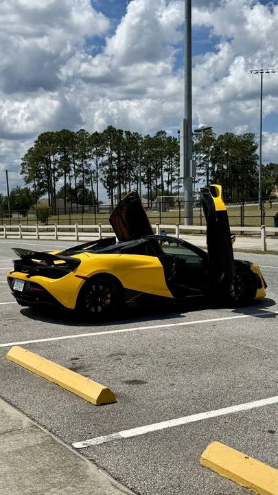 2022 McLaren 720S - Image 5 of 31