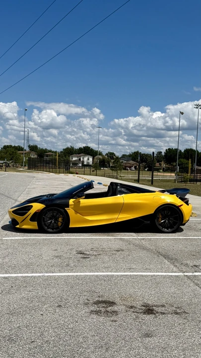 2022 McLaren 720S - Image 11 of 31