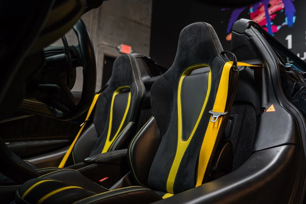 2022 McLaren 720S - Image 18 of 23