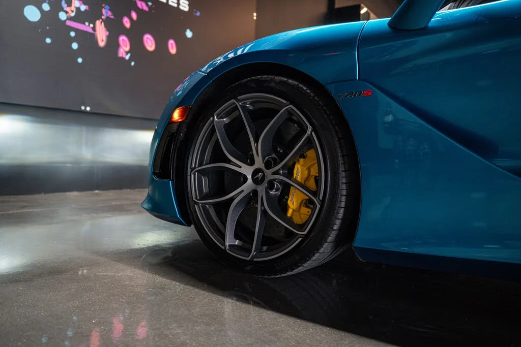 2022 McLaren 720S - Image 12 of 23