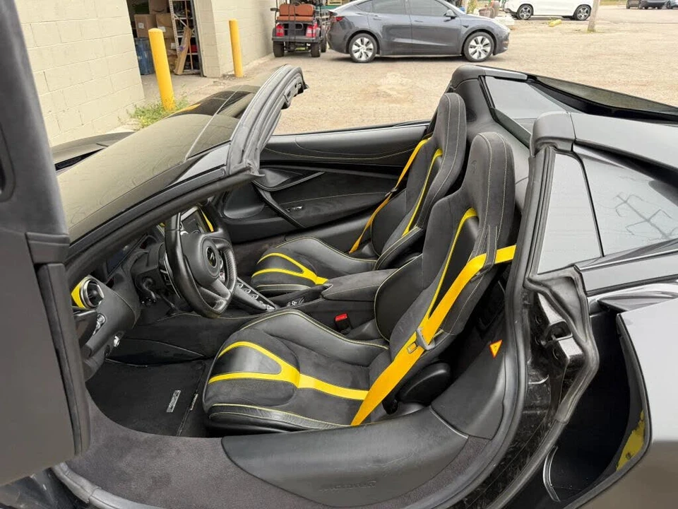 2022 McLaren 720S - Image 31 of 31