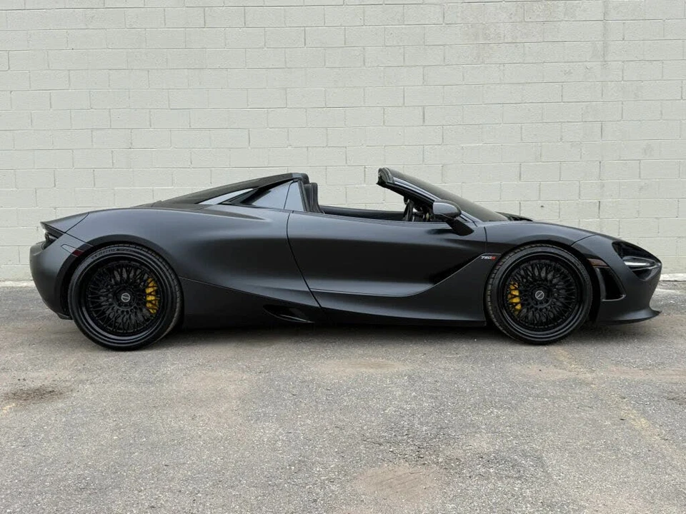2022 McLaren 720S - Image 19 of 31