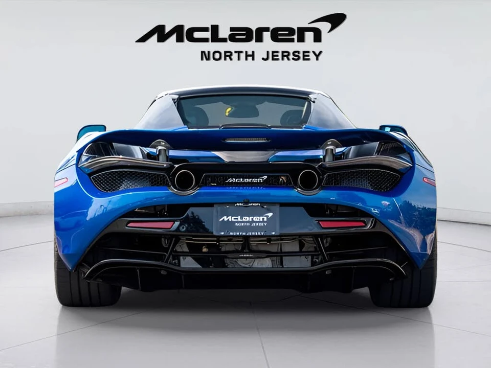2022 McLaren 720S - Image 26 of 31