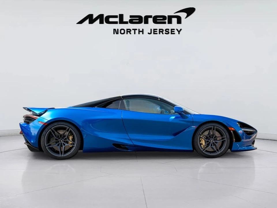 2022 McLaren 720S - Image 24 of 31