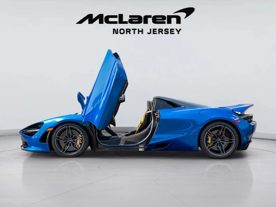 2022 McLaren 720S - Image 23 of 31