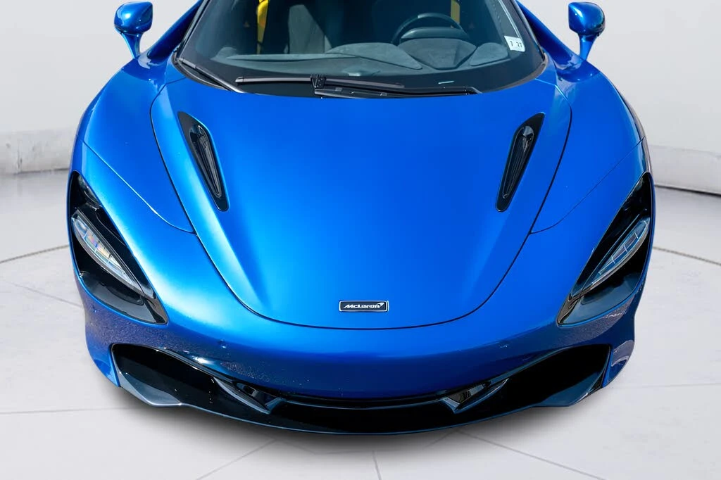 2022 McLaren 720S - Image 14 of 31