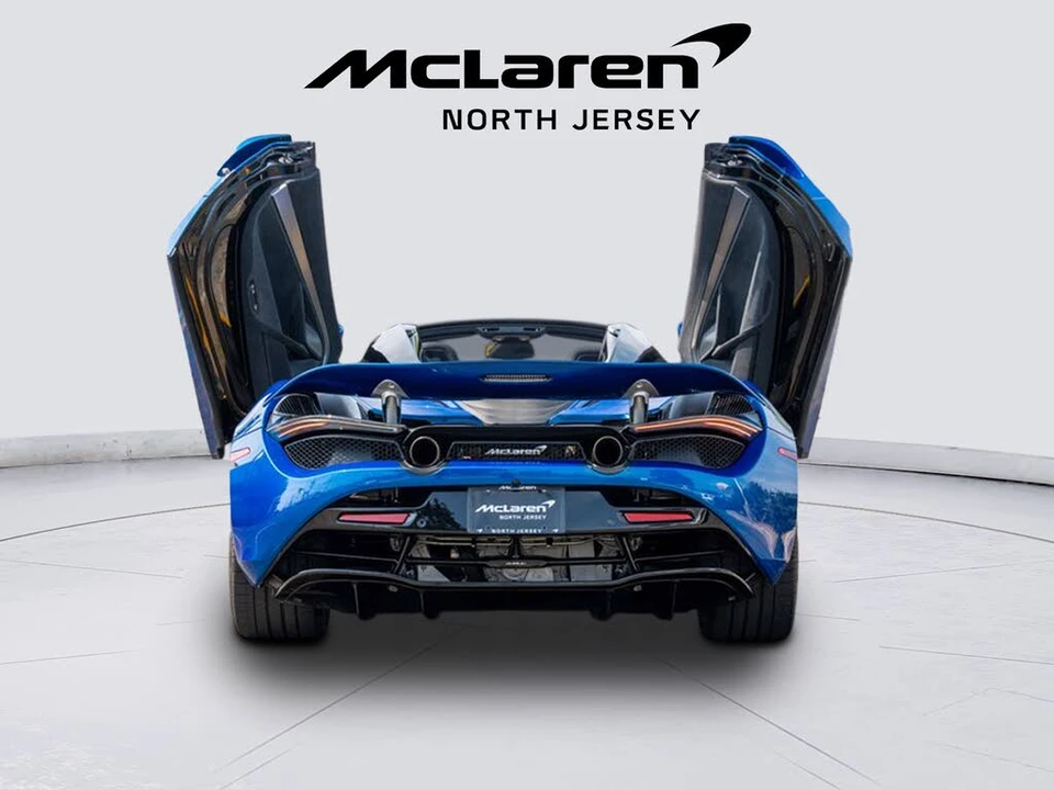 2022 McLaren 720S - Image 29 of 31