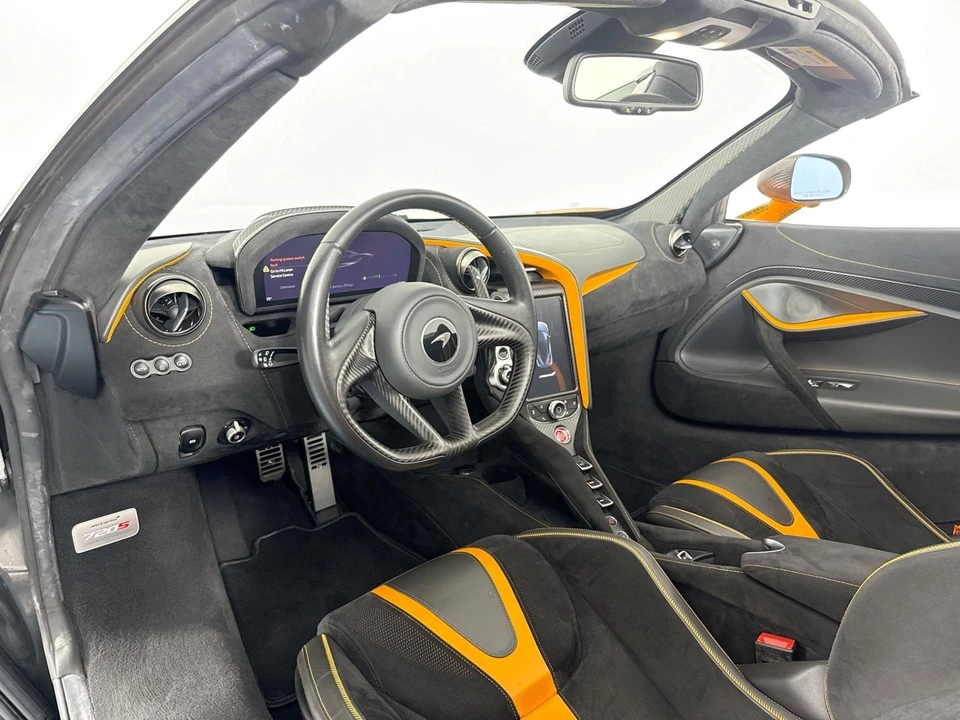 2022 McLaren 720S - Image 9 of 31