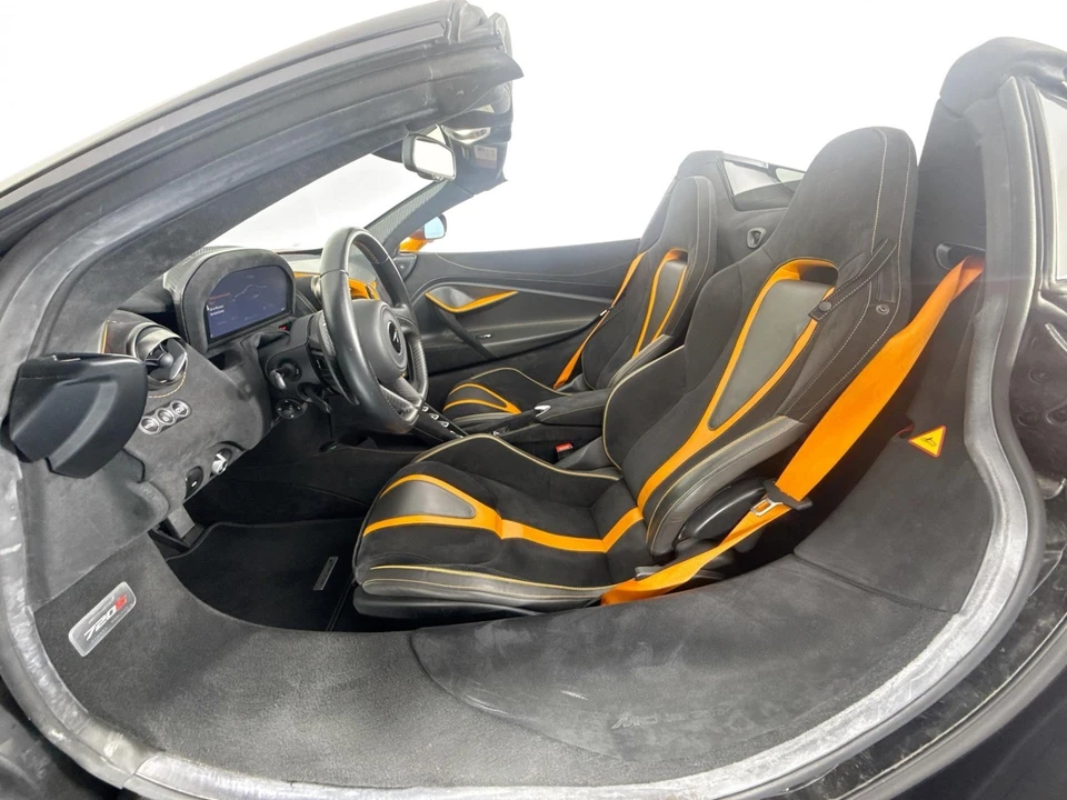 2022 McLaren 720S - Image 11 of 31