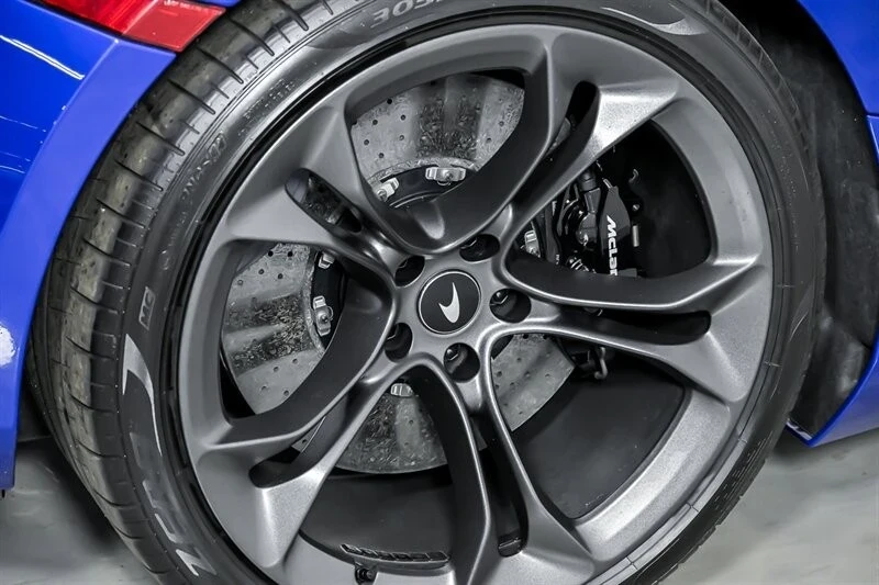 2022 McLaren 720S Spider - Image 16 of 21