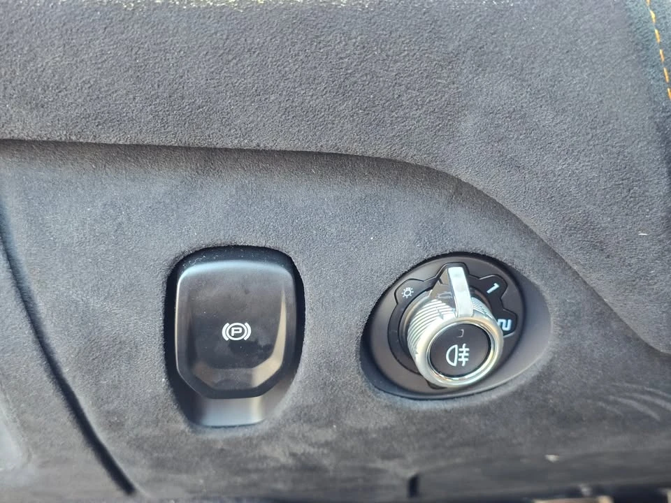 2022 McLaren 720S Spider - Image 16 of 20