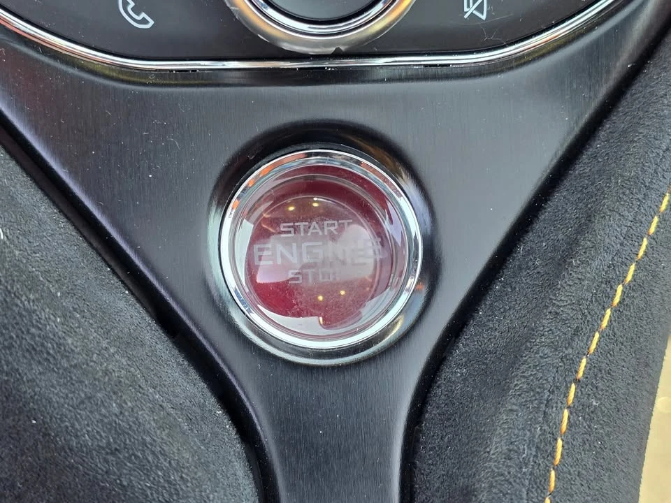 2022 McLaren 720S Spider - Image 13 of 20