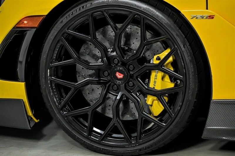2022 McLaren 720S Spider - Image 16 of 31
