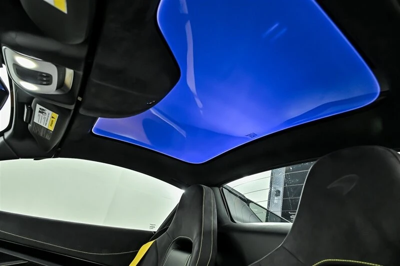 2022 McLaren 720S Spider - Image 26 of 31