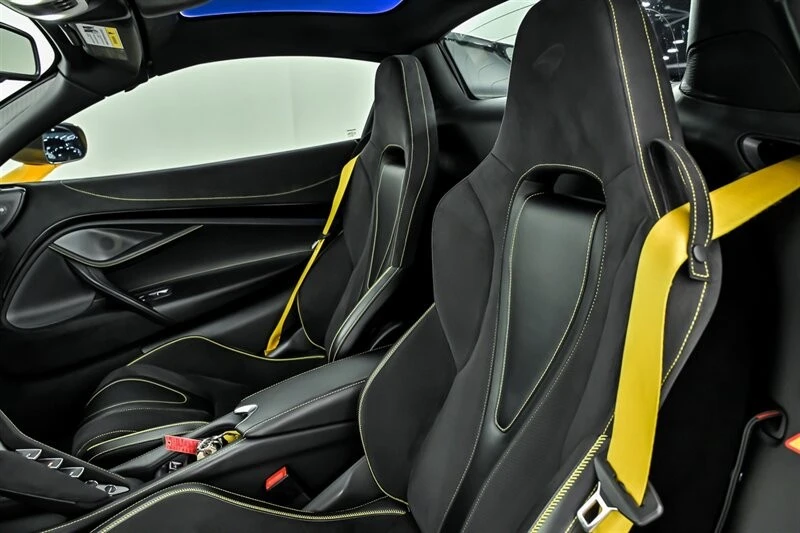 2022 McLaren 720S Spider - Image 25 of 31
