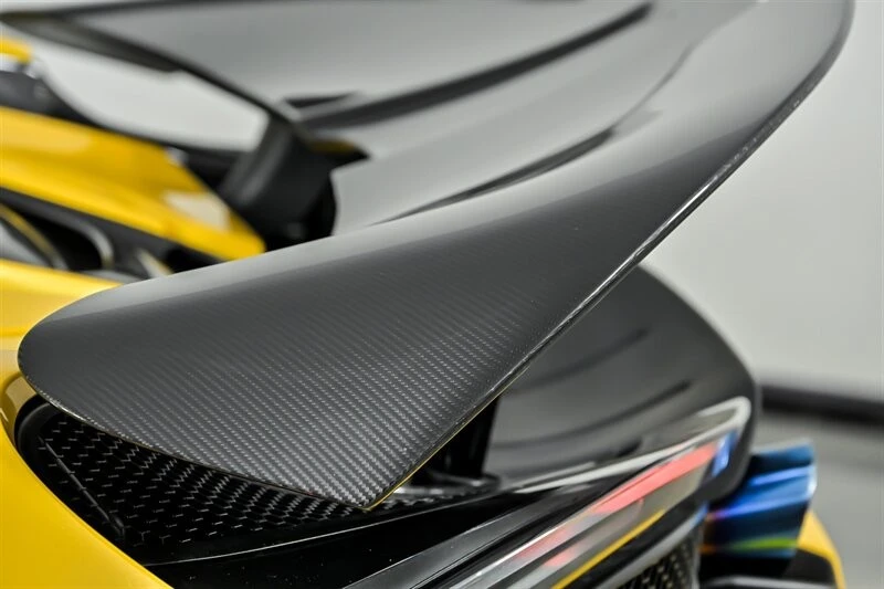 2022 McLaren 720S Spider - Image 19 of 31