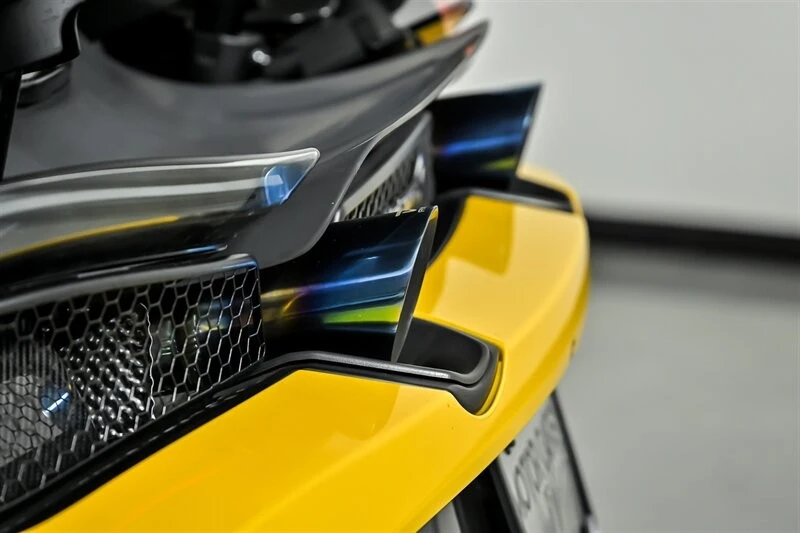 2022 McLaren 720S Spider - Image 18 of 31