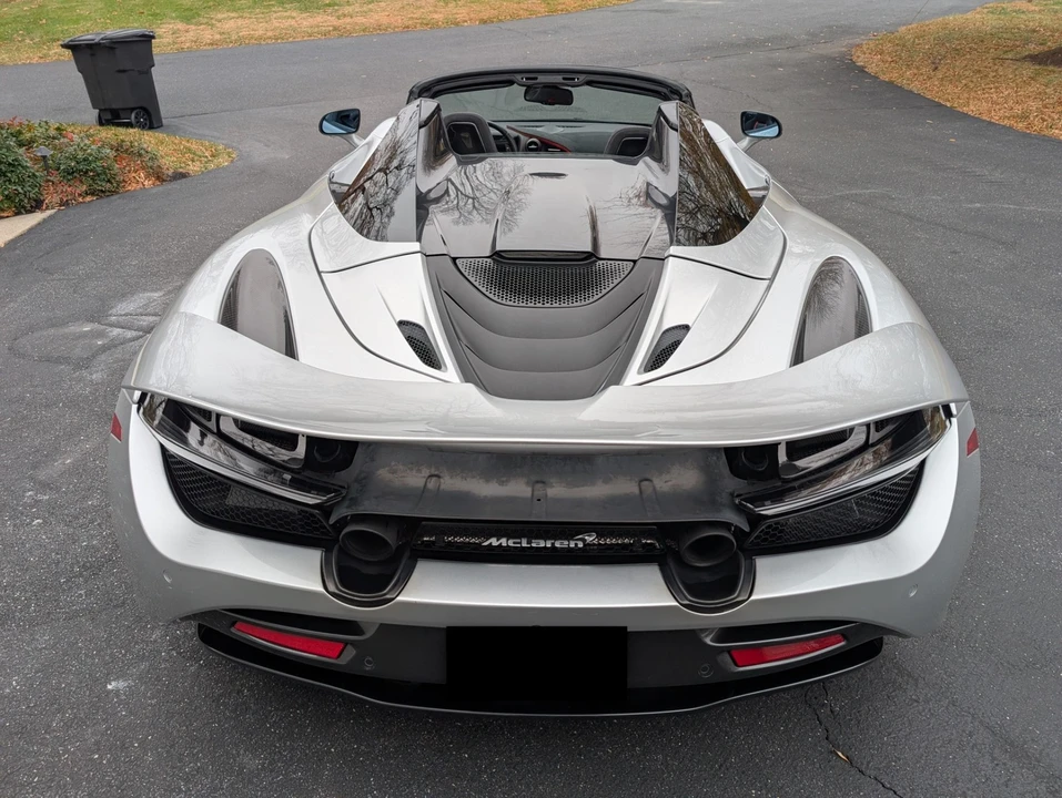 2022 McLaren 720S Spider - Image 4 of 12