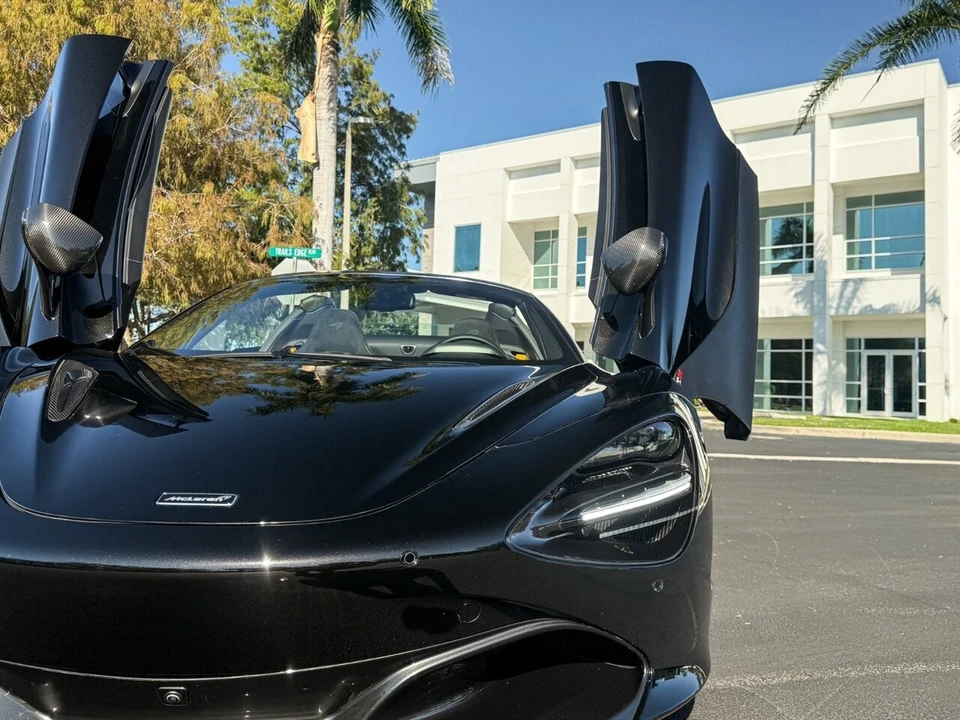 2022 McLaren 720S Spider - Image 3 of 4