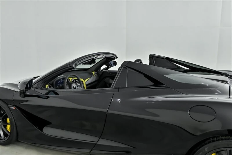 2022 McLaren 720S Spider - Image 19 of 21