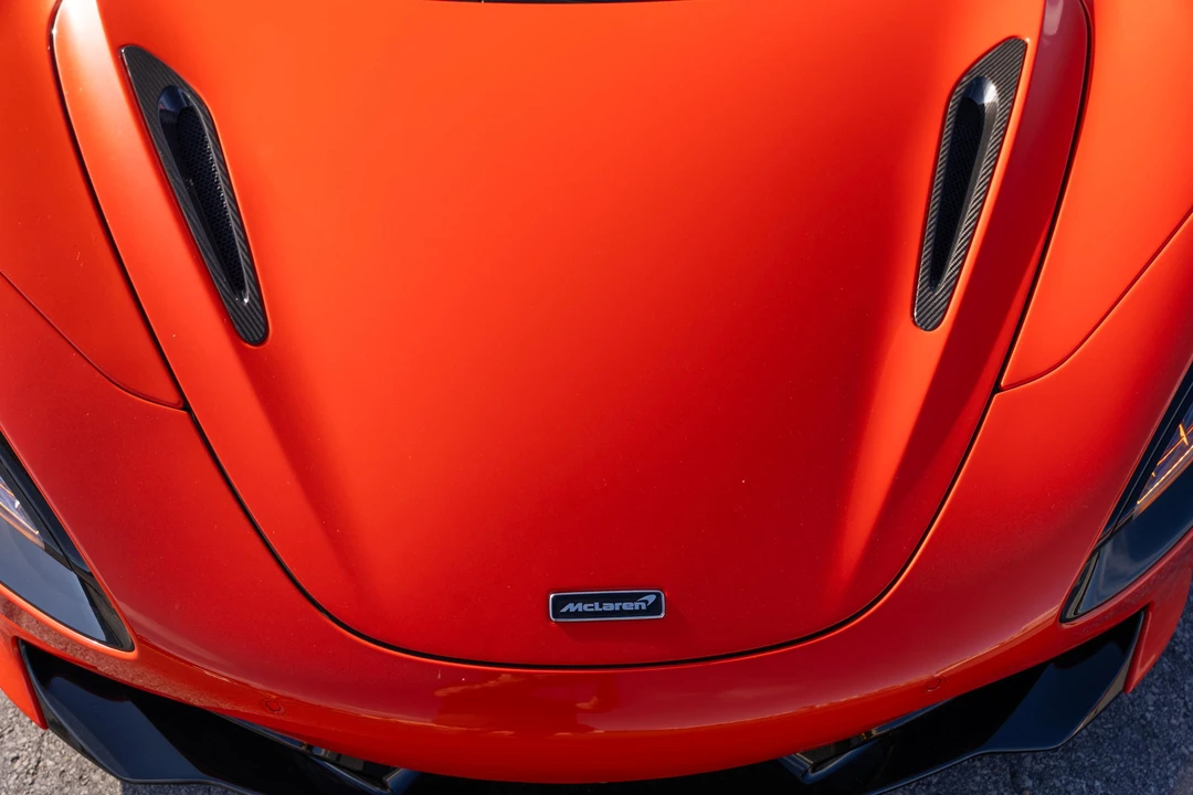 2022 McLaren 720S Spider - Image 24 of 31