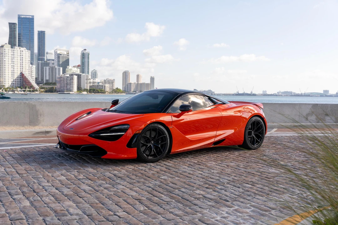 2022 McLaren 720S Spider - Image 16 of 31