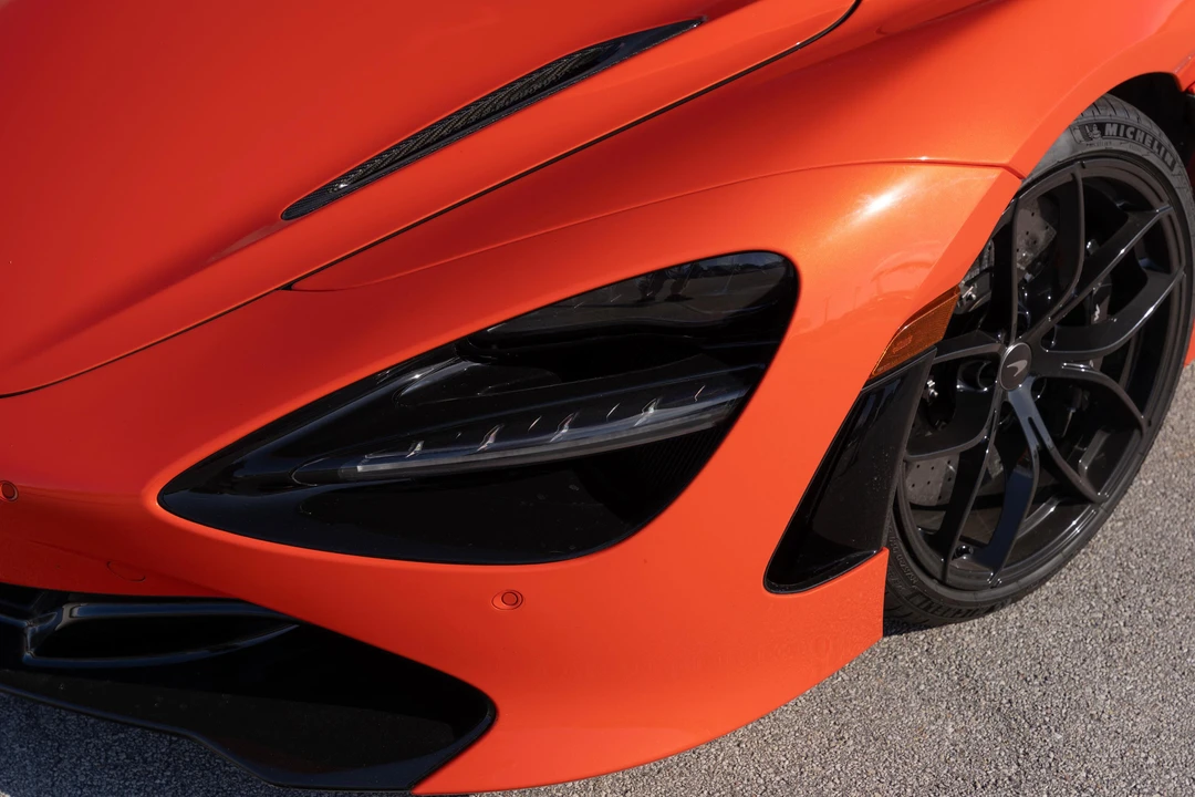 2022 McLaren 720S Spider - Image 26 of 31