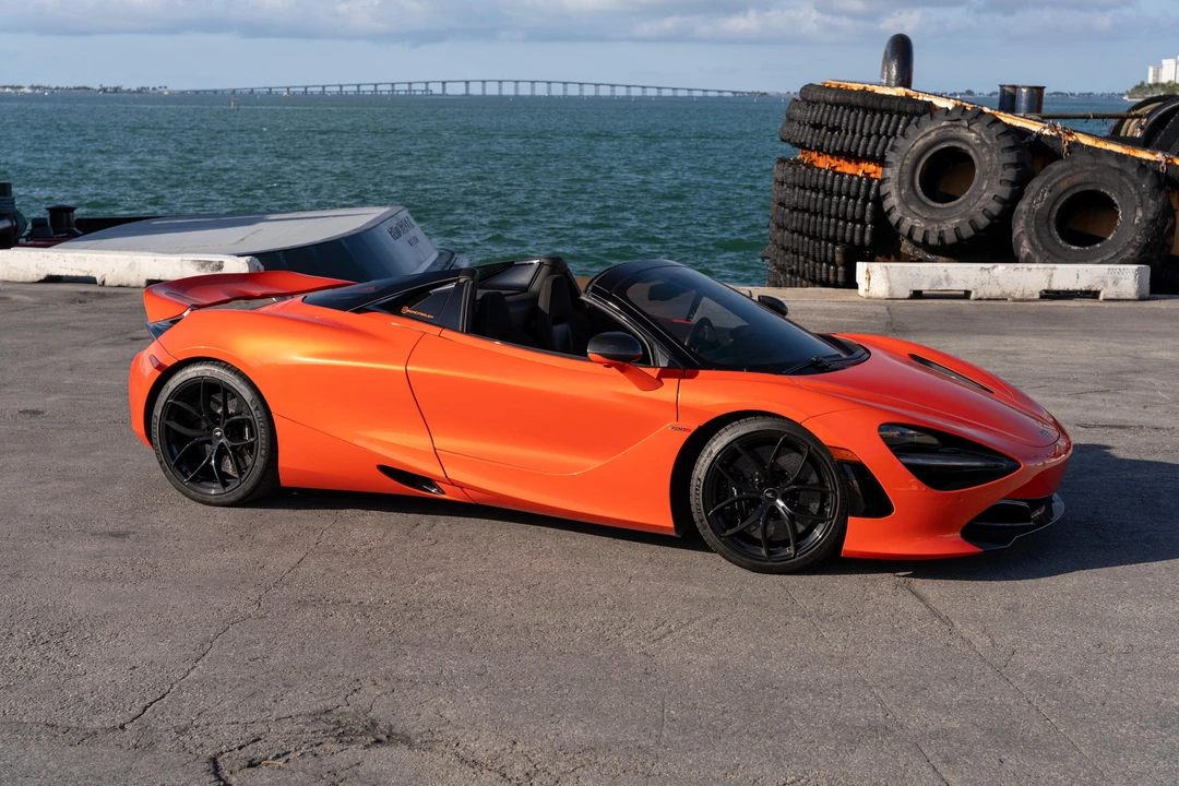 2022 McLaren 720S Spider - Image 10 of 31