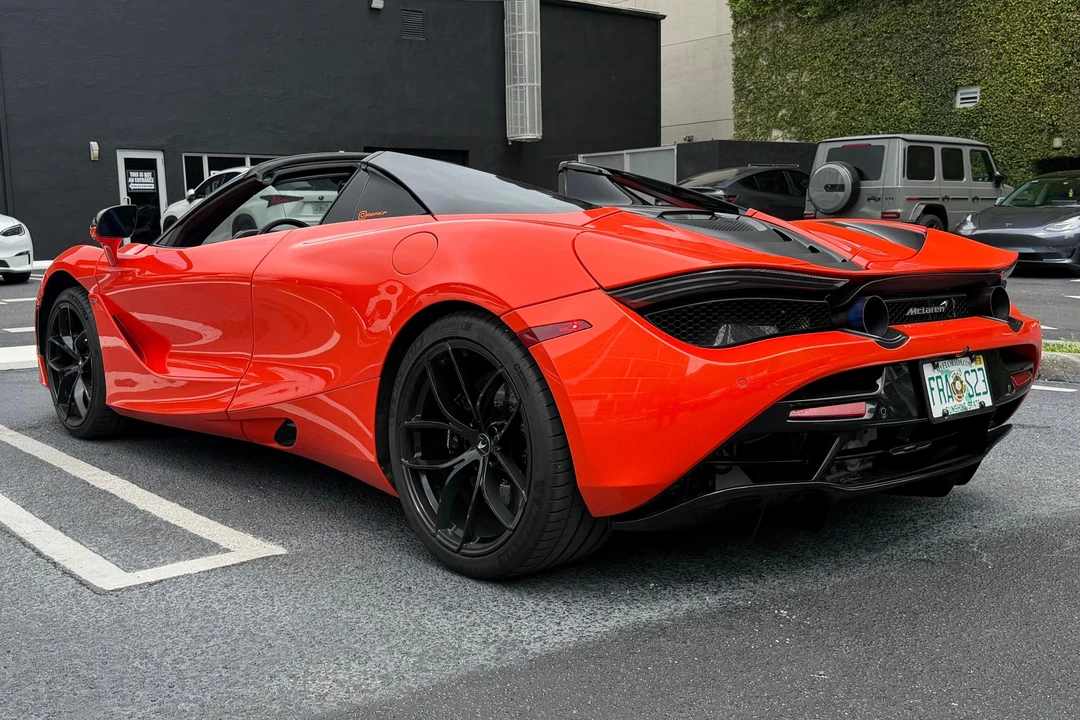 2022 McLaren 720S Spider - Image 4 of 31