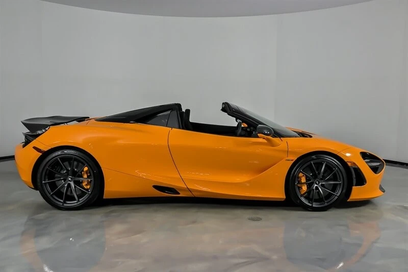 2022 McLaren 720S Spider - Image 15 of 21