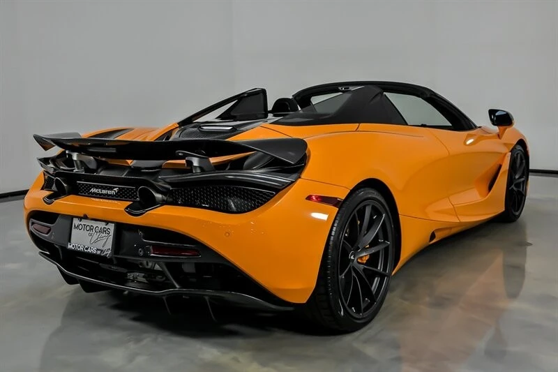 2022 McLaren 720S Spider - Image 13 of 21