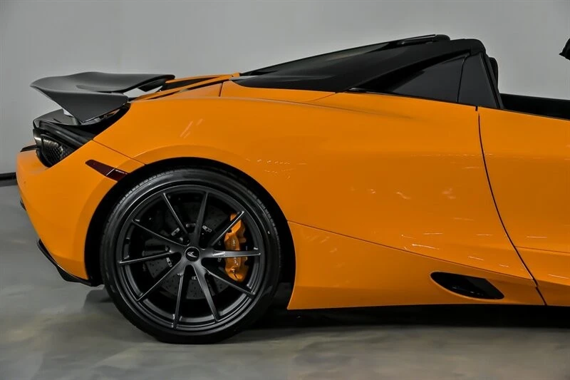 2022 McLaren 720S Spider - Image 14 of 21