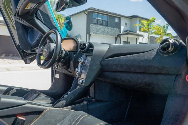 2022 McLaren 720S Spider - Image 28 of 31