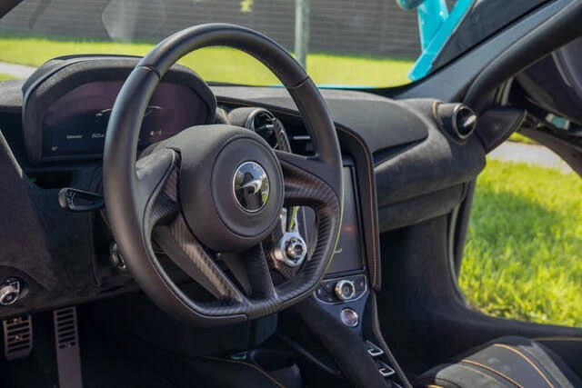 2022 McLaren 720S Spider - Image 24 of 31