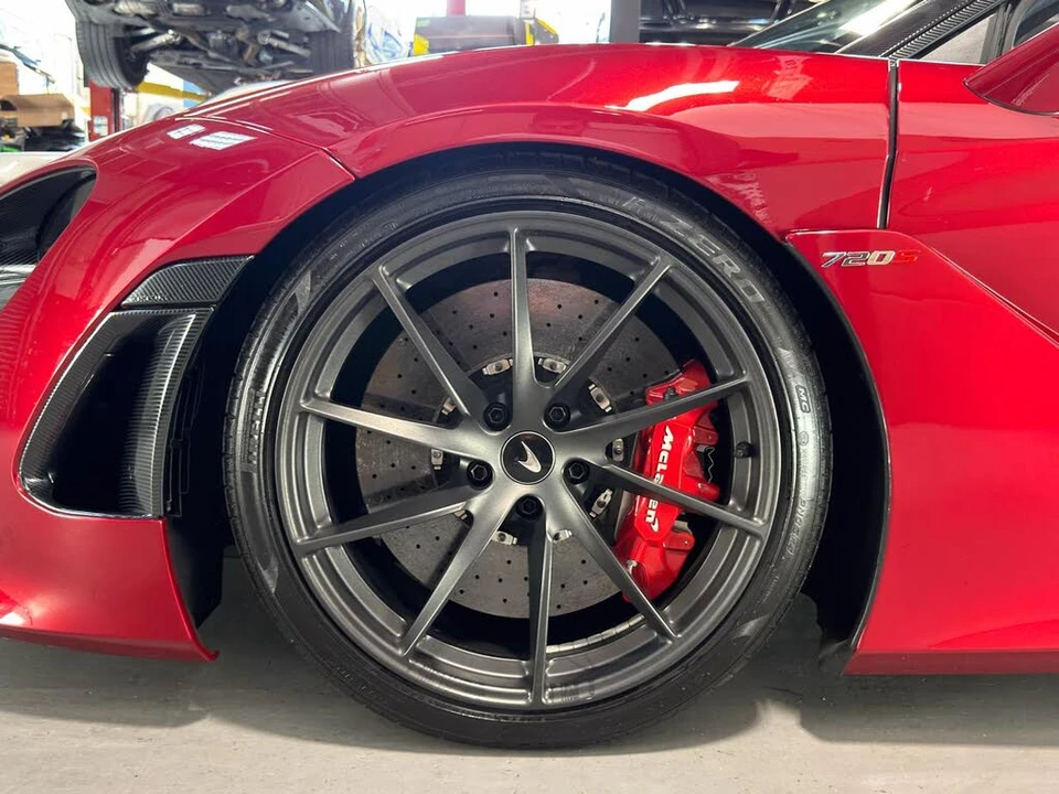 2022 McLaren 720S Spider - Image 13 of 31