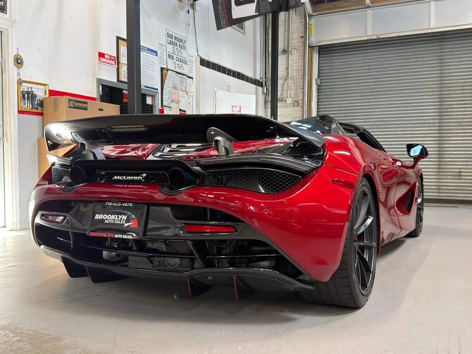 2022 McLaren 720S Spider - Image 7 of 31